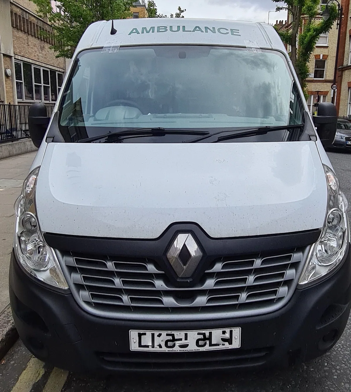Emergency ambulance windscreen replacement at Great Ormond Street Hospital.