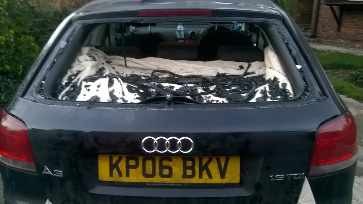 Audi estate with heated rear window replaced.