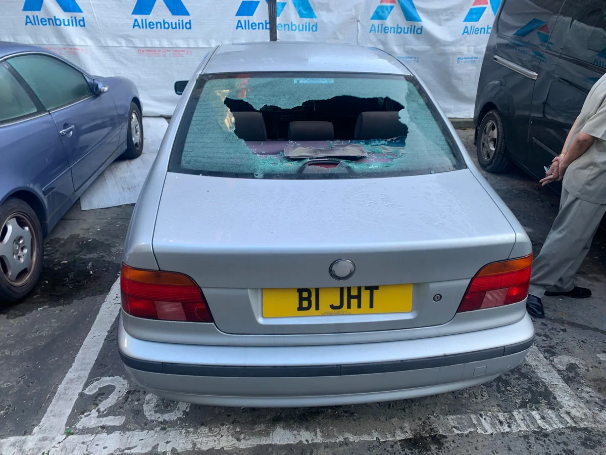 BMW saloon with heated rear window replaced, element reconnected.