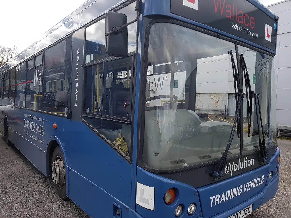 Coach glass replacement showing successive stages of the work.
