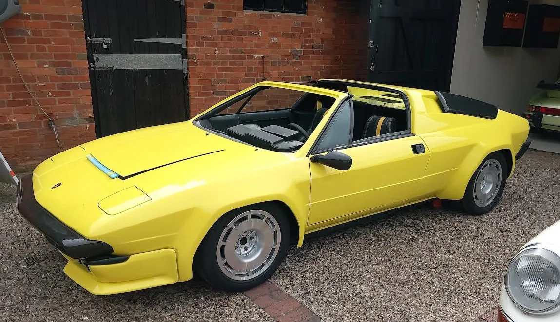 Lamborghini Silhouette classic with replacement windscreen.